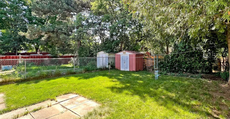 Lower-137 Angus Drive, Toronto, ON, M2J 2W9 - 11