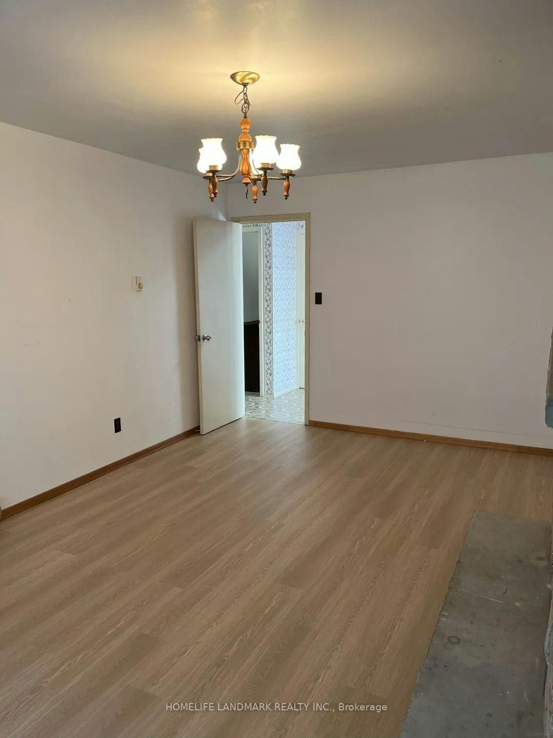 Lower-137 Angus Drive, Toronto, ON, M2J 2W9 - 5