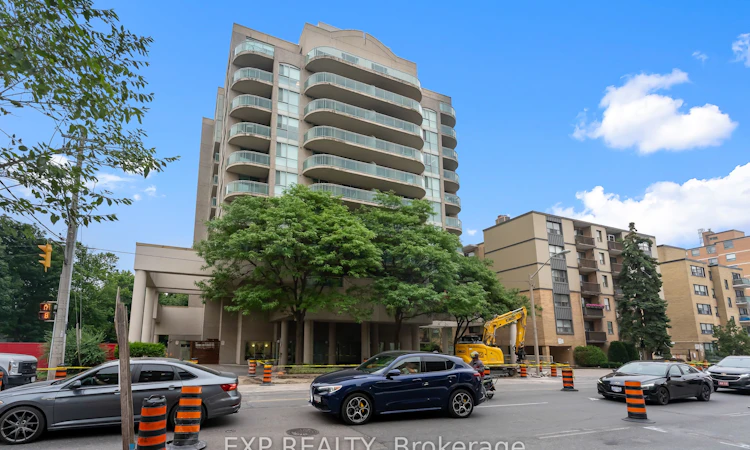 308-398 Eglinton Avenue E