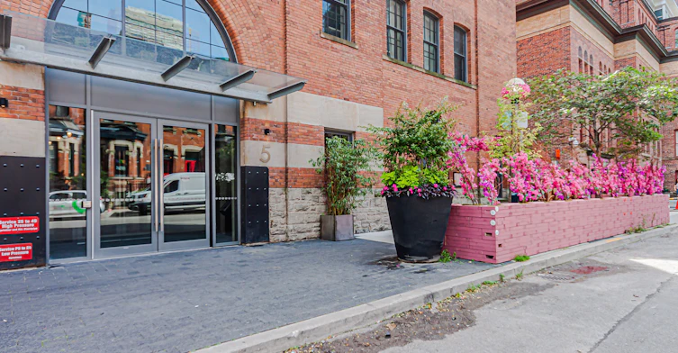 909-5 St Joseph Street, Toronto, ON, M4Y 0B6 - 42