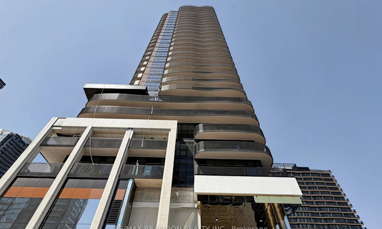 1102-68 Esther Shiner Boulevard
