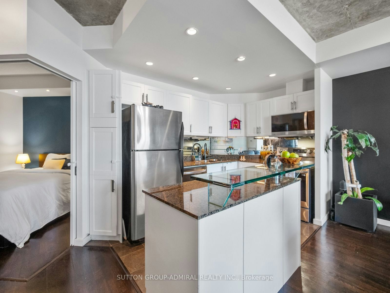 2103-218 Queens Quay Boulevard W - 3