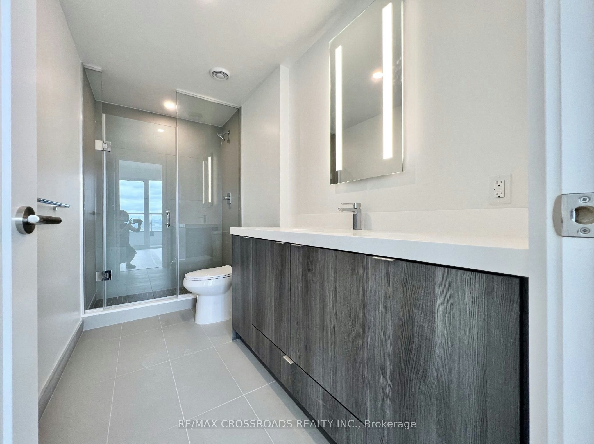#1333-20 Inn ON The Park Drive, Toronto, ON, M3C 0P8 - 8