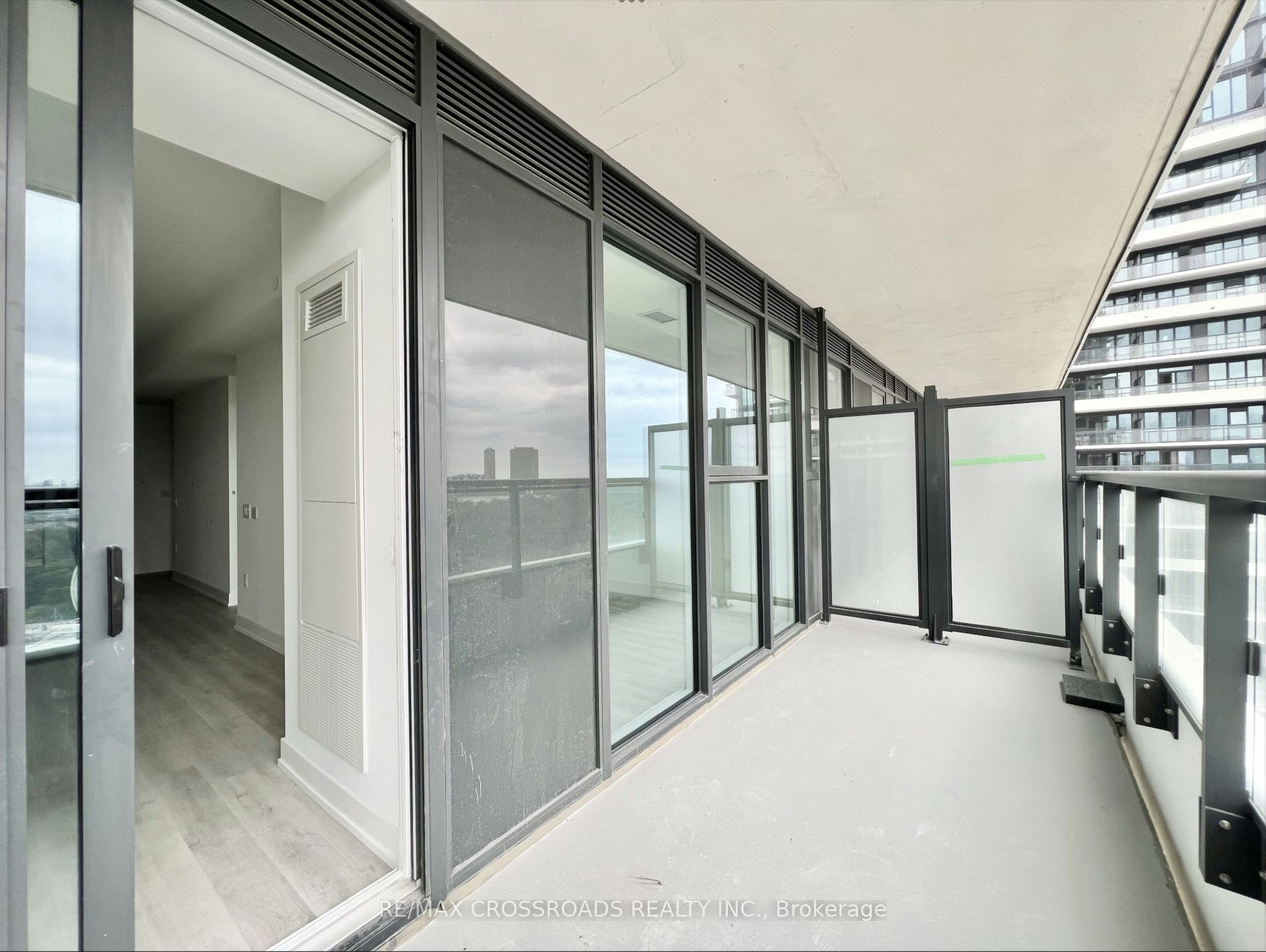#1333-20 Inn ON The Park Drive, Toronto, ON, M3C 0P8 - 14