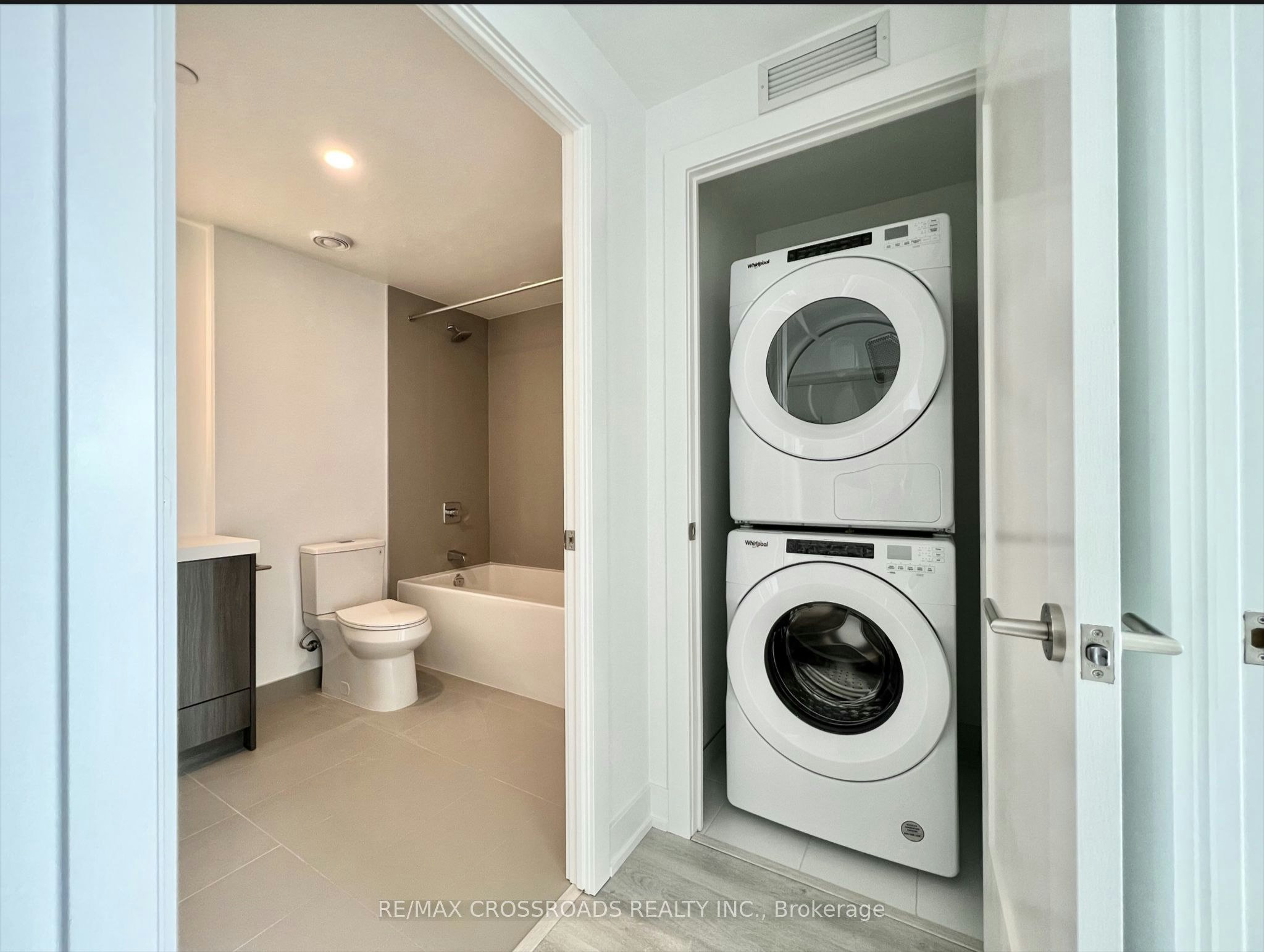 #1333-20 Inn ON The Park Drive, Toronto, ON, M3C 0P8 - 13
