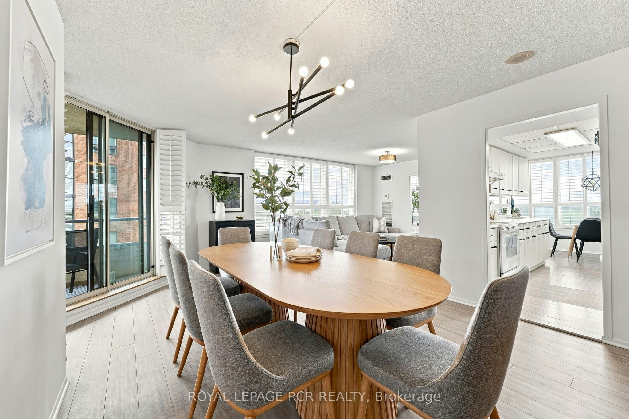 1016-268 Ridley Boulevard, Toronto, ON, M5M 4N3