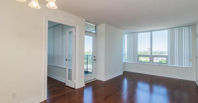 912-15 Greenview Avenue, Toronto, ON, M2M 1R2 - 9