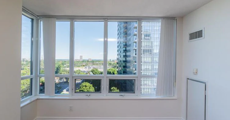 912-15 Greenview Avenue, Toronto, ON, M2M 1R2 - 7