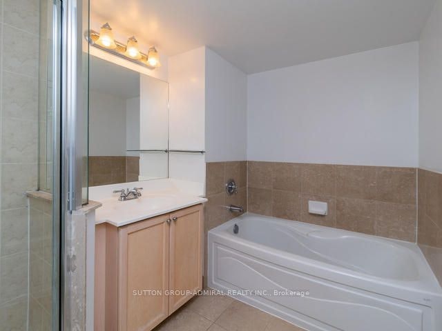 912-15 Greenview Avenue, Toronto, ON, M2M 1R2 - 29
