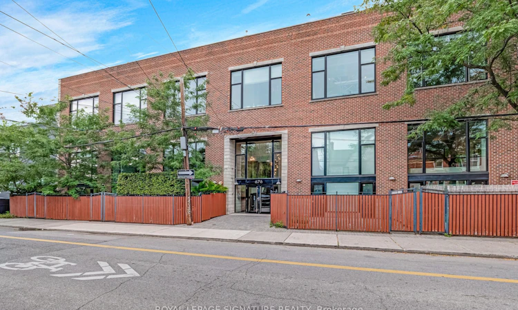 108-676 Richmond Street W