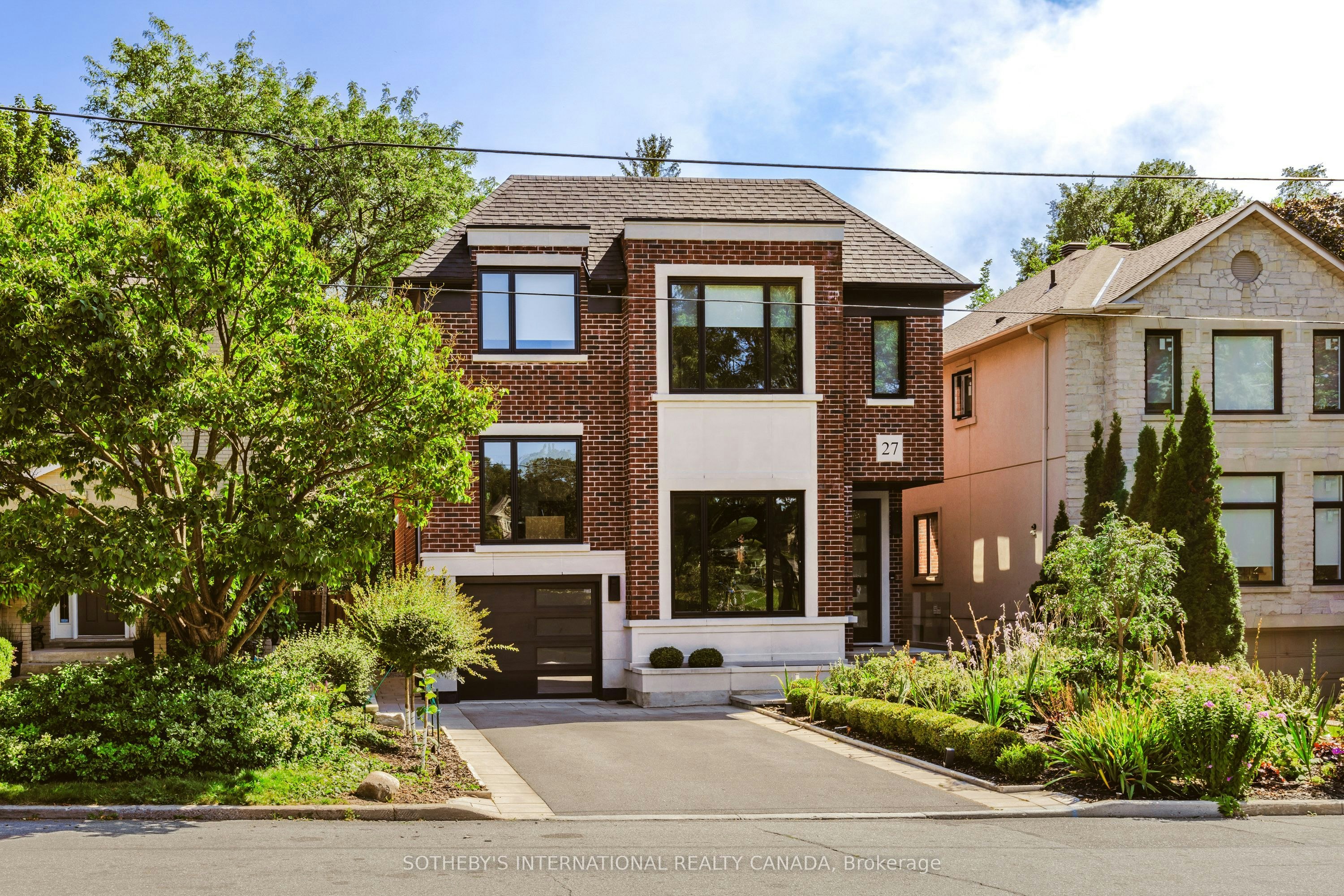 27 Bannockburn Avenue, Toronto, ON, M5M 2M7