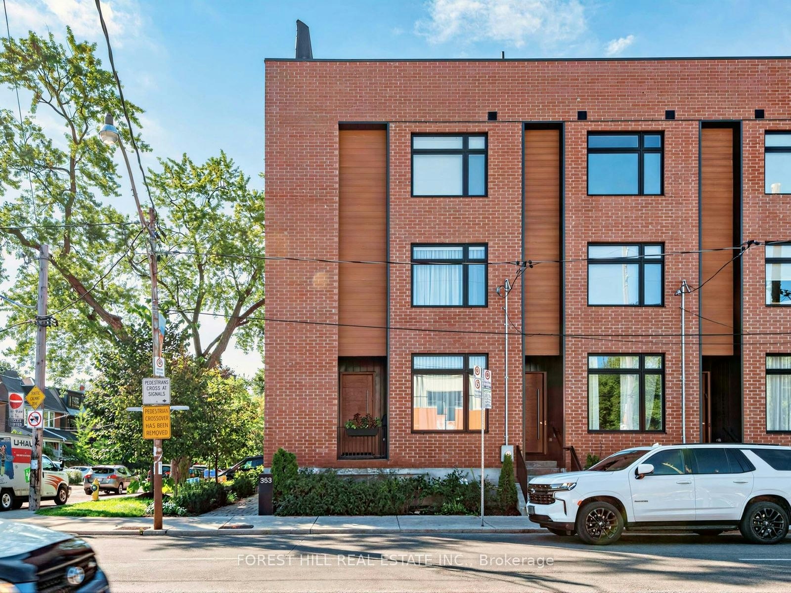 353 Dupont Street, Toronto, ON, M5R 1V9