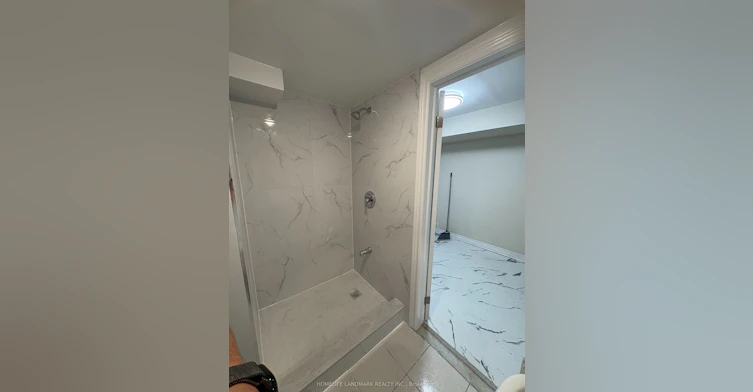 62 Cresthaven Drive, Toronto, ON, M2H 1M3 - 7