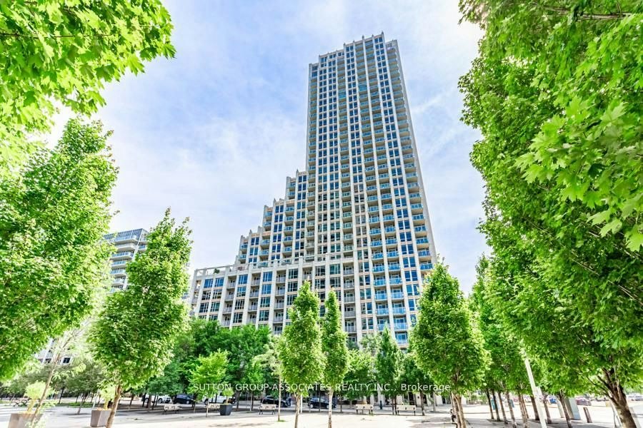 110-628 Fleet Street, Toronto, ON, M5V 1A8