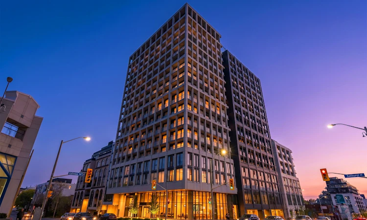 1121-2020 Bathurst Street