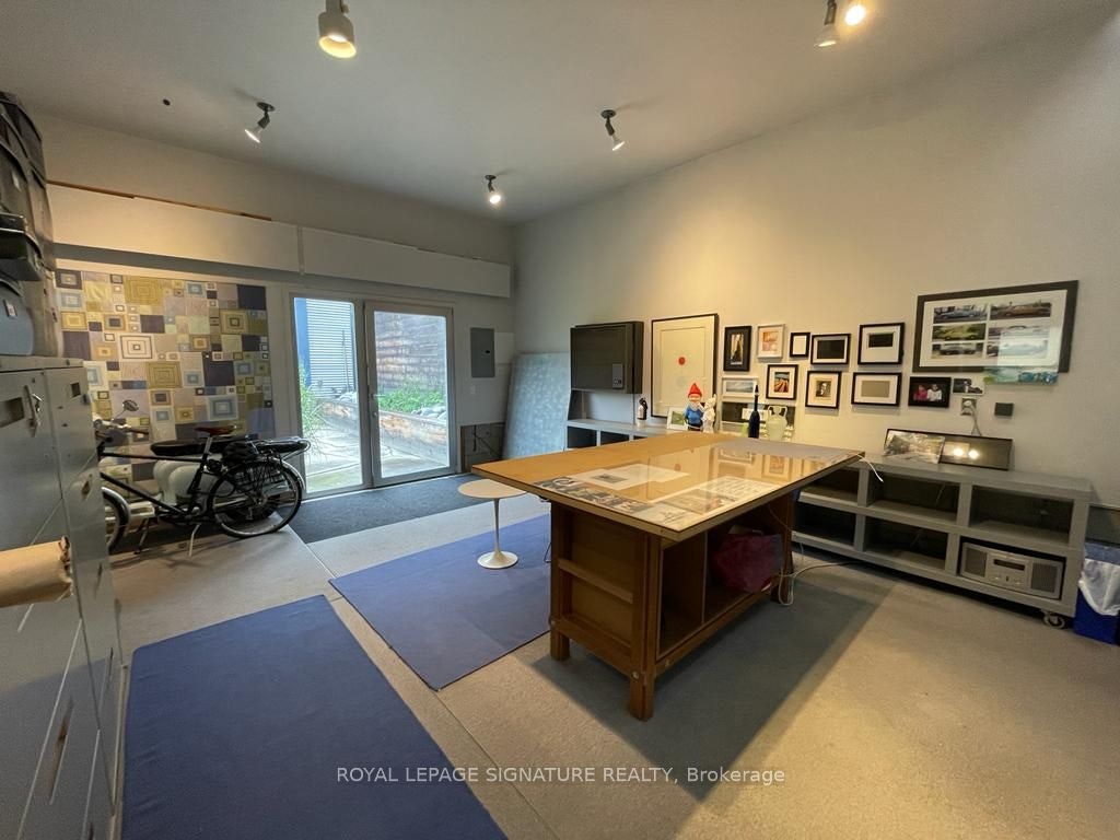Main-623 Wellington Street W, Toronto, ON, M5V 1G3 - 13