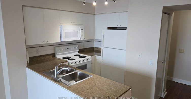 2312-373 Front Street W, Toronto, ON, M5V 3R7 - 7