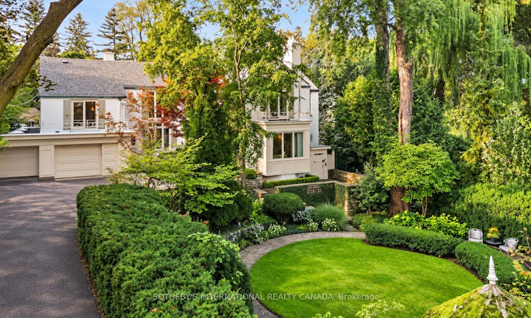 12 Forest Glen Crescent