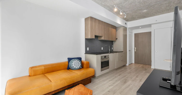 523-161 Roehampton Avenue, Toronto, ON, M4P 0C8 - 6