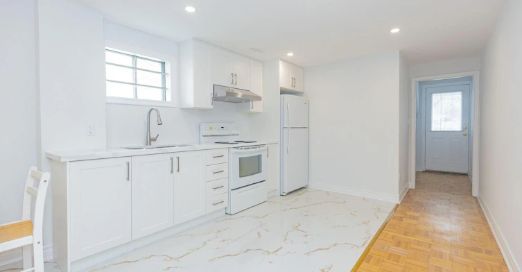 Lower-129 Sexton Crescent, Toronto, ON, M2H 2L7 - 2