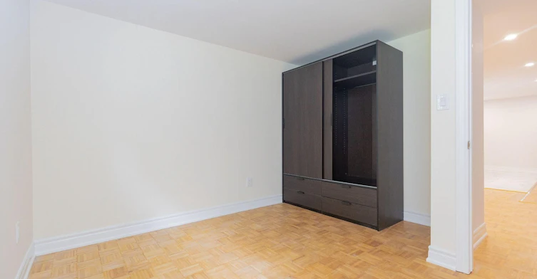 Lower-129 Sexton Crescent, Toronto, ON, M2H 2L7 - 11