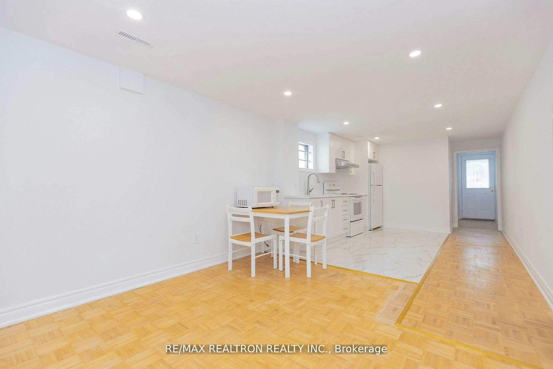 Lower-129 Sexton Crescent, Toronto, ON, M2H 2L7 - 4