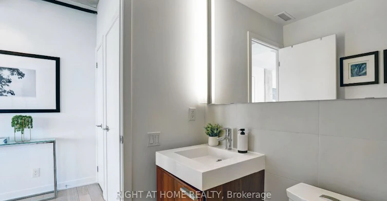 1305-318 King Street E, Toronto, ON, M5A 1K6 - 16