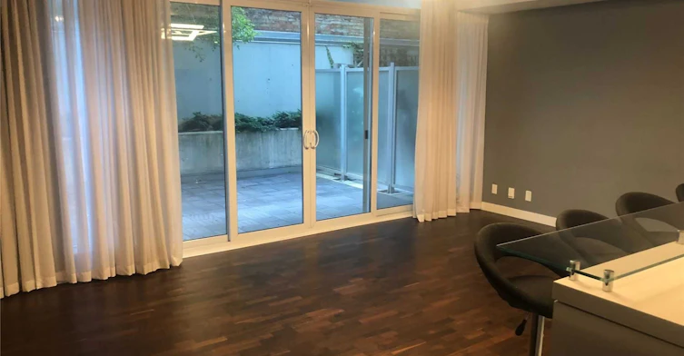 108-75 Portland Street, Toronto, ON, M5V 2M9 - 4