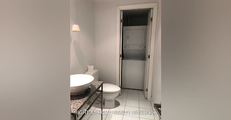 108-75 Portland Street, Toronto, ON, M5V 2M9 - 10