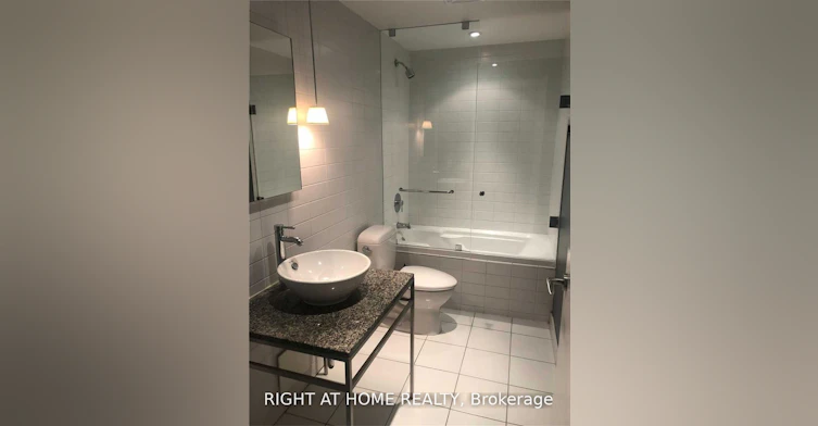 108-75 Portland Street, Toronto, ON, M5V 2M9 - 9