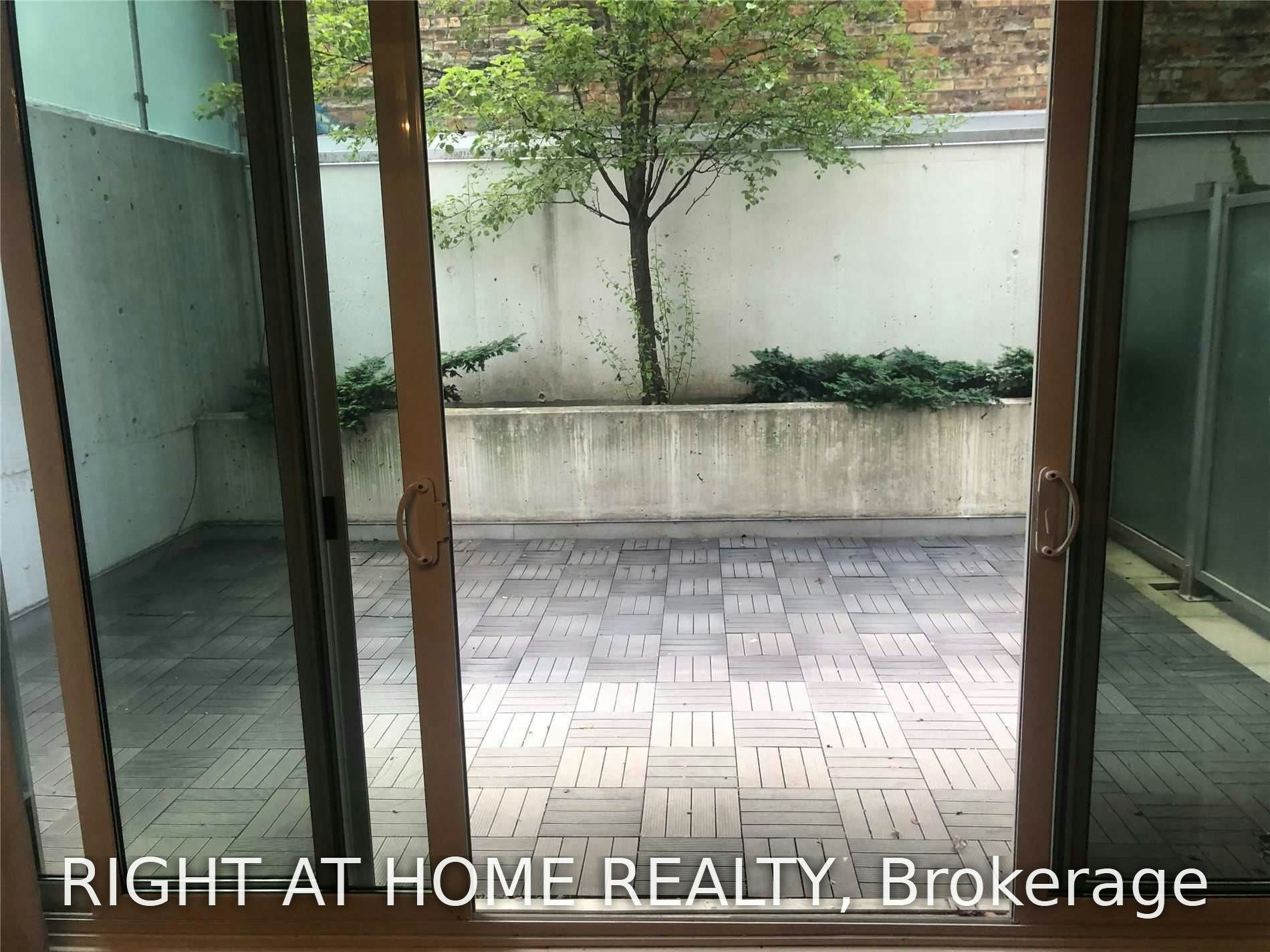 108-75 Portland Street, Toronto, ON, M5V 2M9 - 5