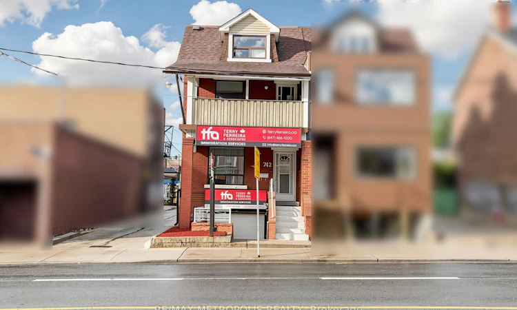 742 Dufferin Street