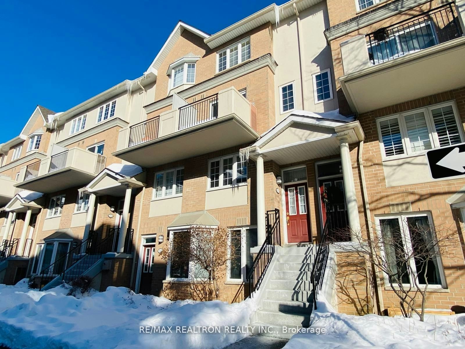 503 Grandview Way, Toronto, ON, M2N 6V4