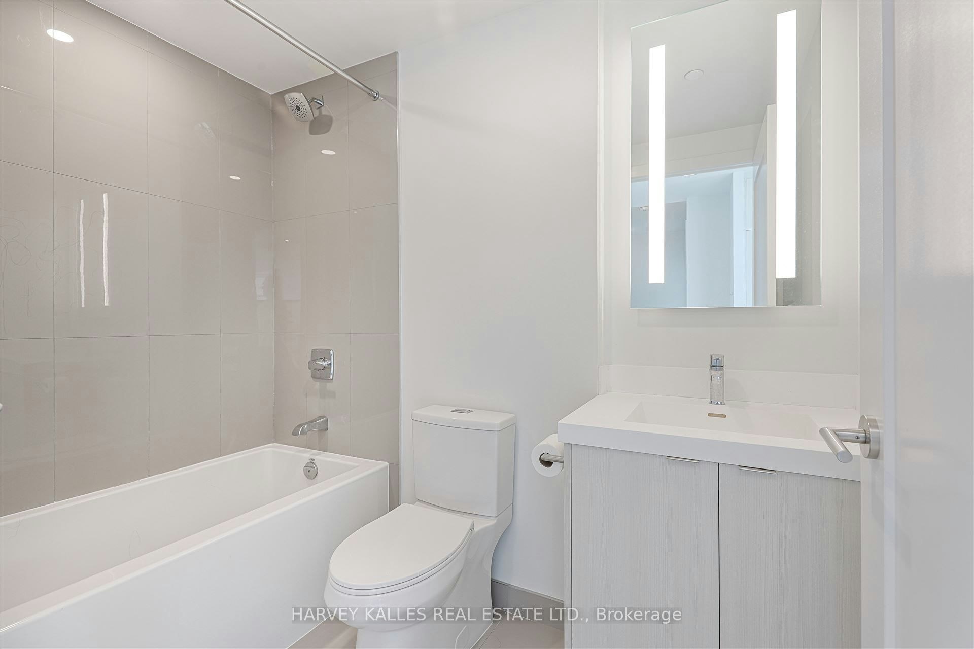 4209-30 Inn ON The Park Drive, Toronto, ON, M3C 0P8 - 38
