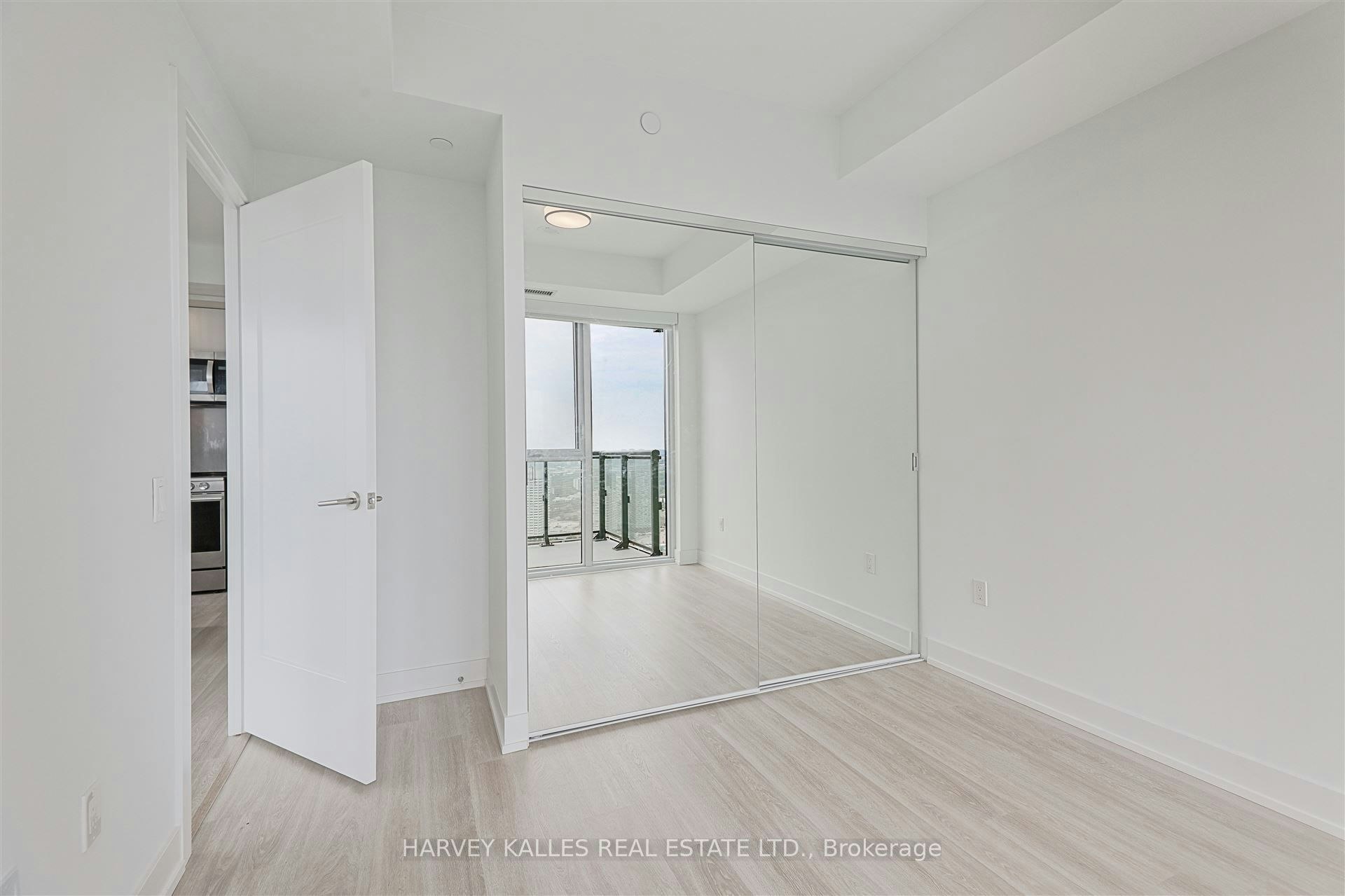 4209-30 Inn ON The Park Drive, Toronto, ON, M3C 0P8 - 37