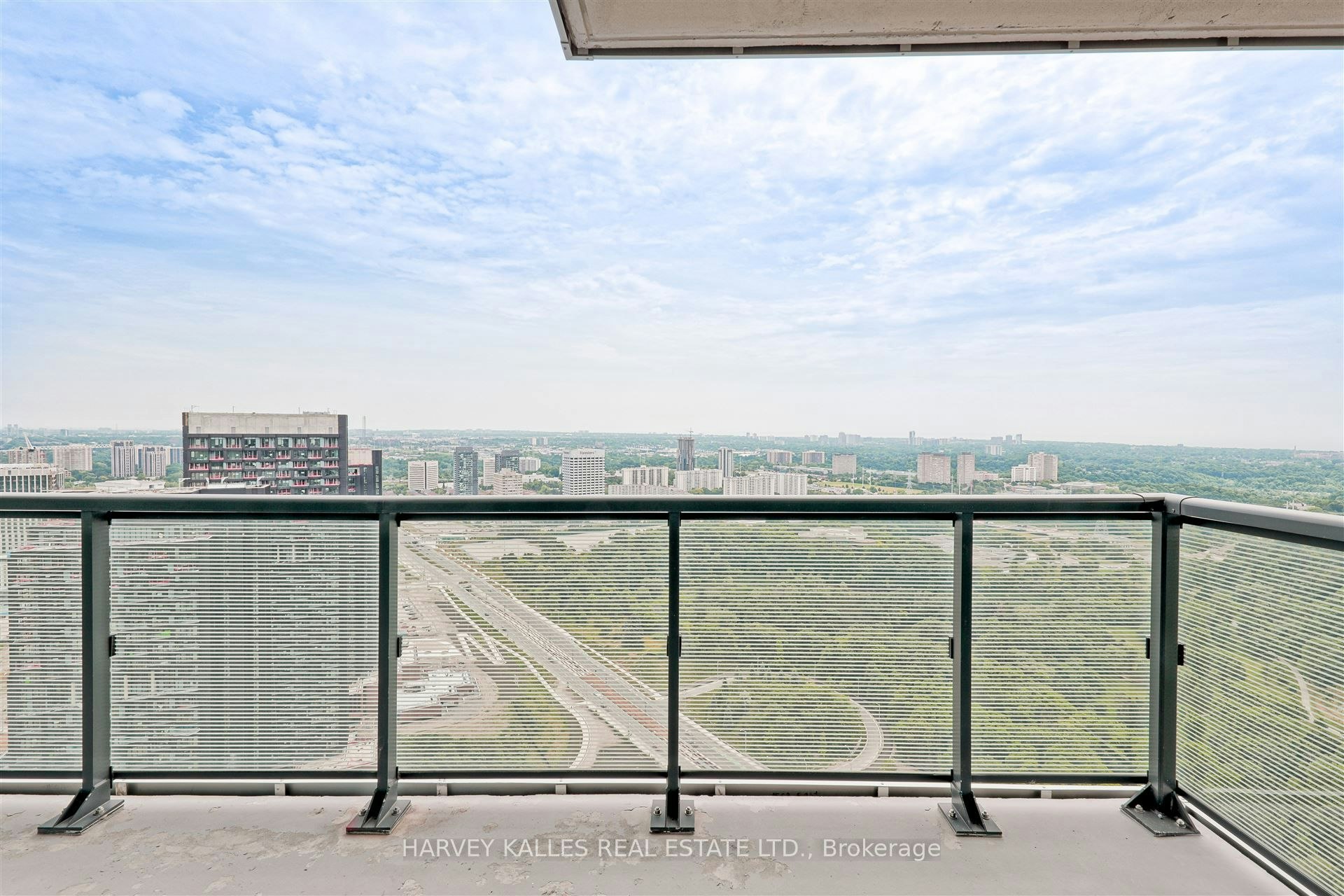4209-30 Inn ON The Park Drive, Toronto, ON, M3C 0P8 - 19