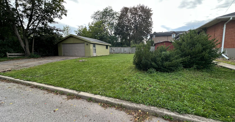 153 Newton Drive, Toronto, ON, M2M 2N4 - 4