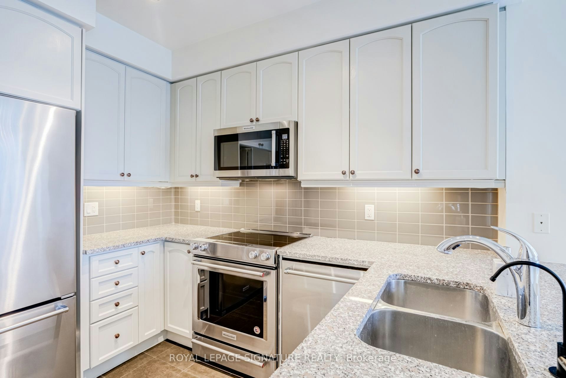 1009-825 Church Street, Toronto, ON, M4W 3Z4 - 14