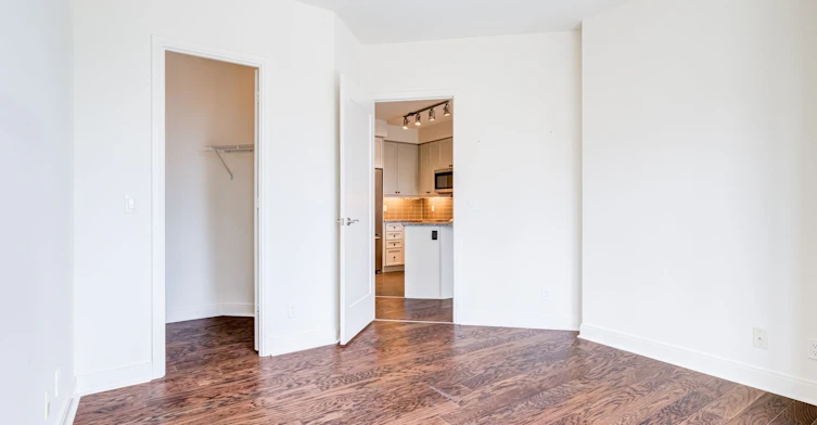 1009-825 Church Street, Toronto, ON, M4W 3Z4 - 23