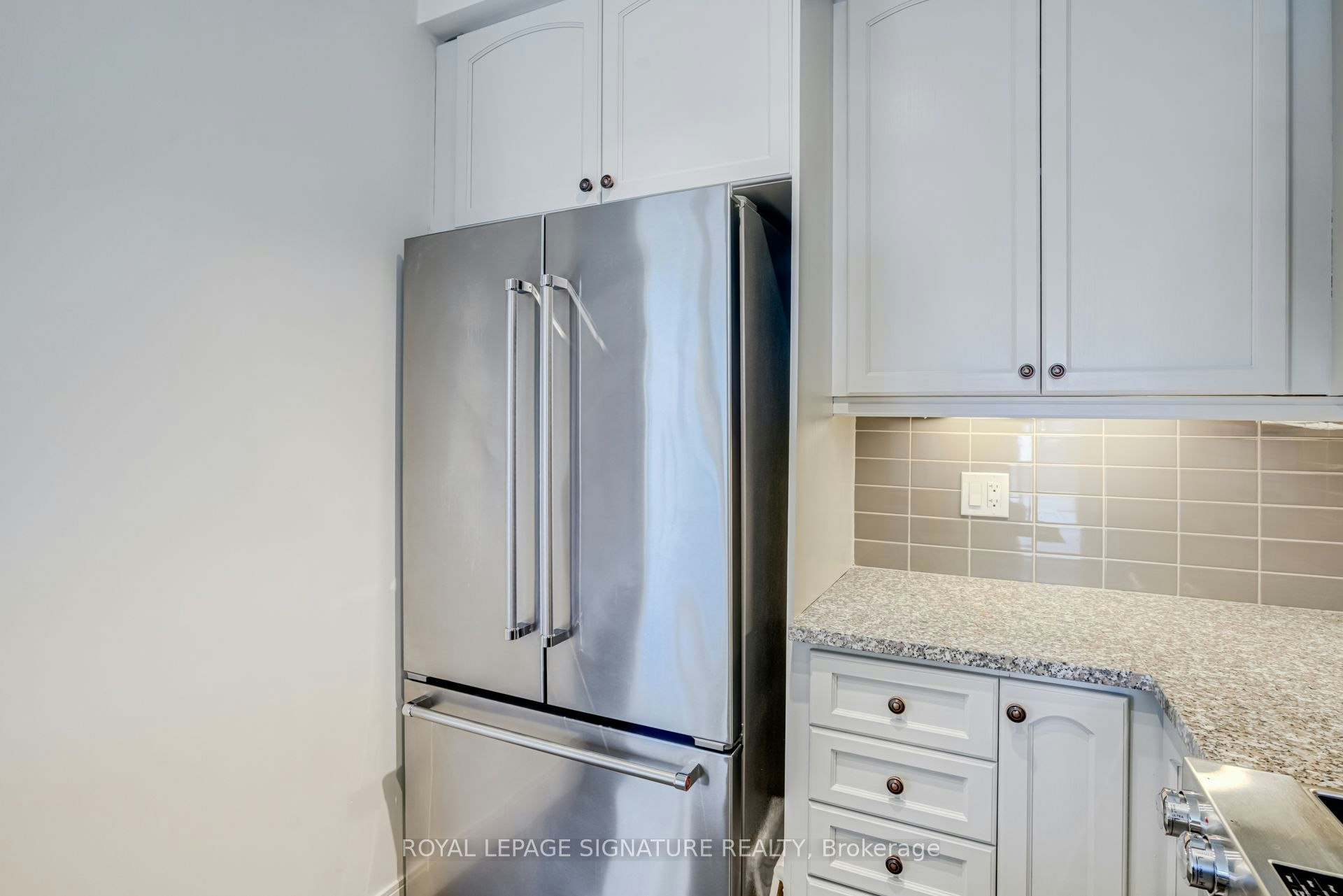 1009-825 Church Street, Toronto, ON, M4W 3Z4 - 12