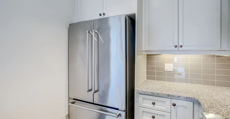 1009-825 Church Street, Toronto, ON, M4W 3Z4 - 12