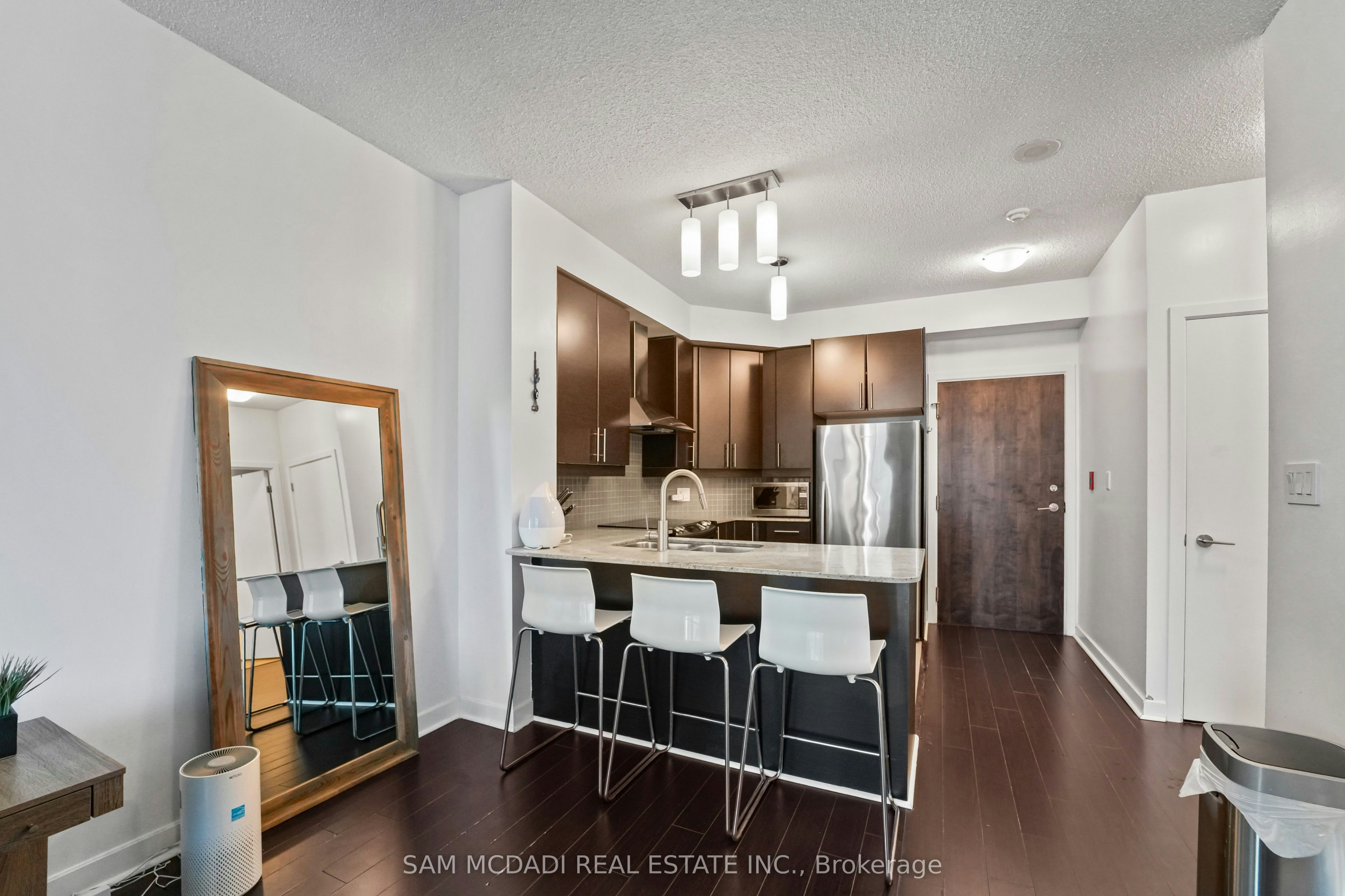 2304-18 Harbour Street, Toronto, ON, M5J 2Z6 - 5