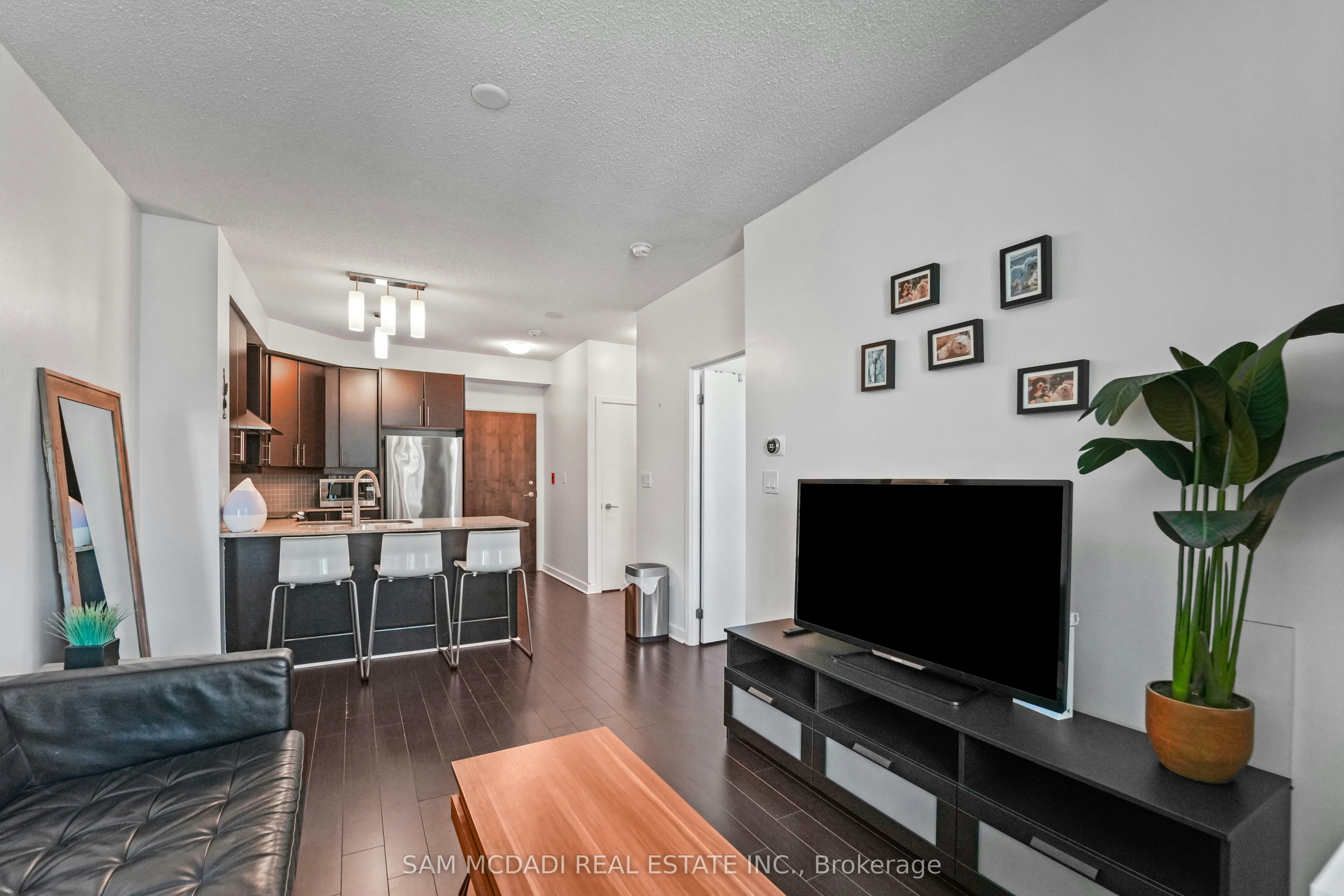 2304-18 Harbour Street, Toronto, ON, M5J 2Z6 - 10