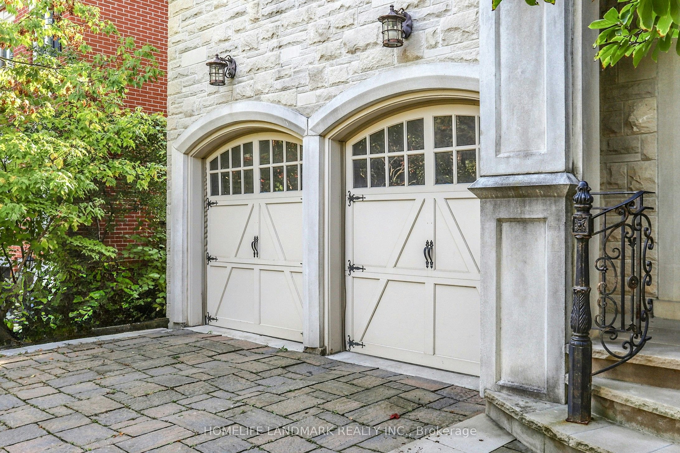 85 Aldershot Crescent, Toronto, ON, M2P 1M2 - 3