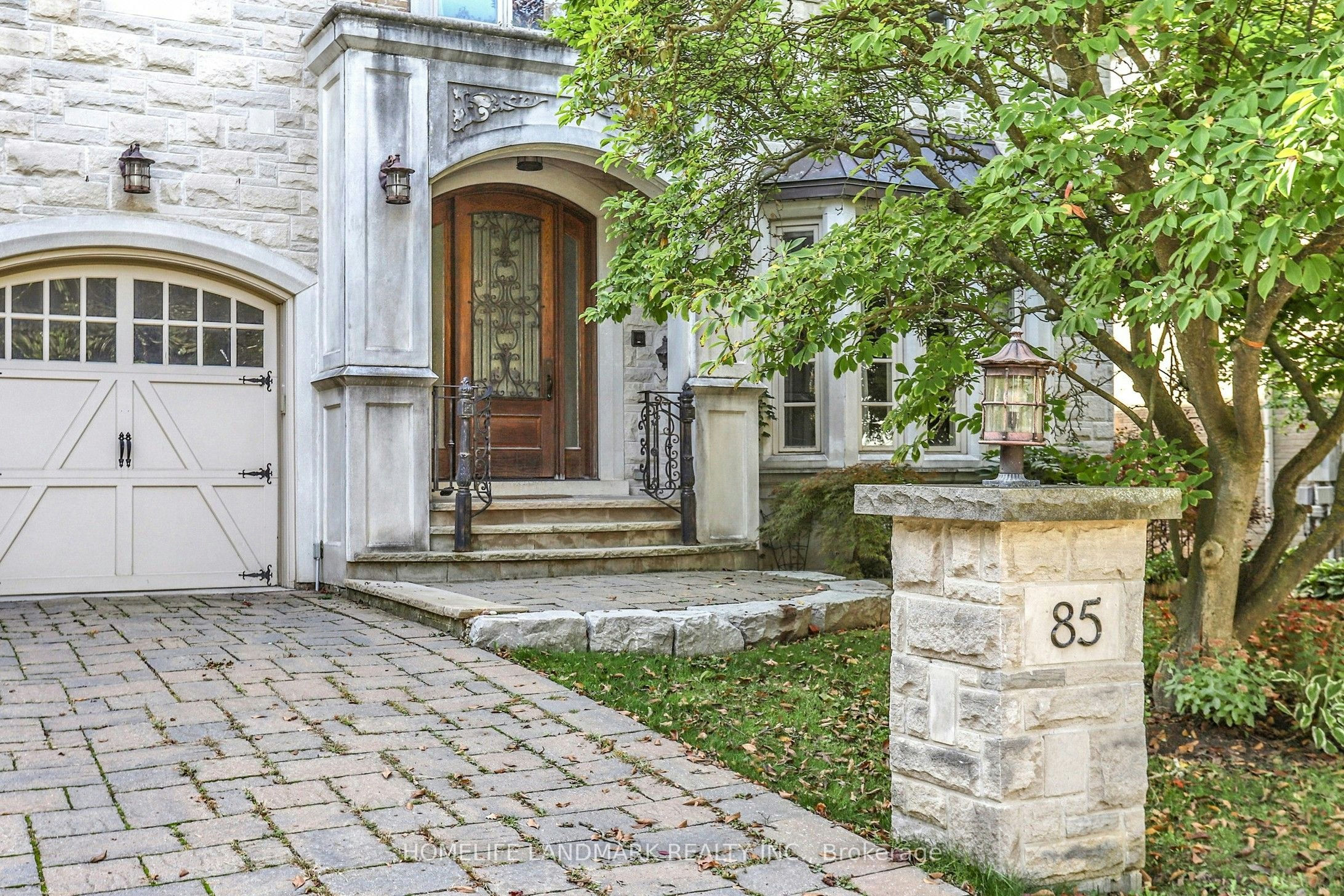 85 Aldershot Crescent, Toronto, ON, M2P 1M2 - 2