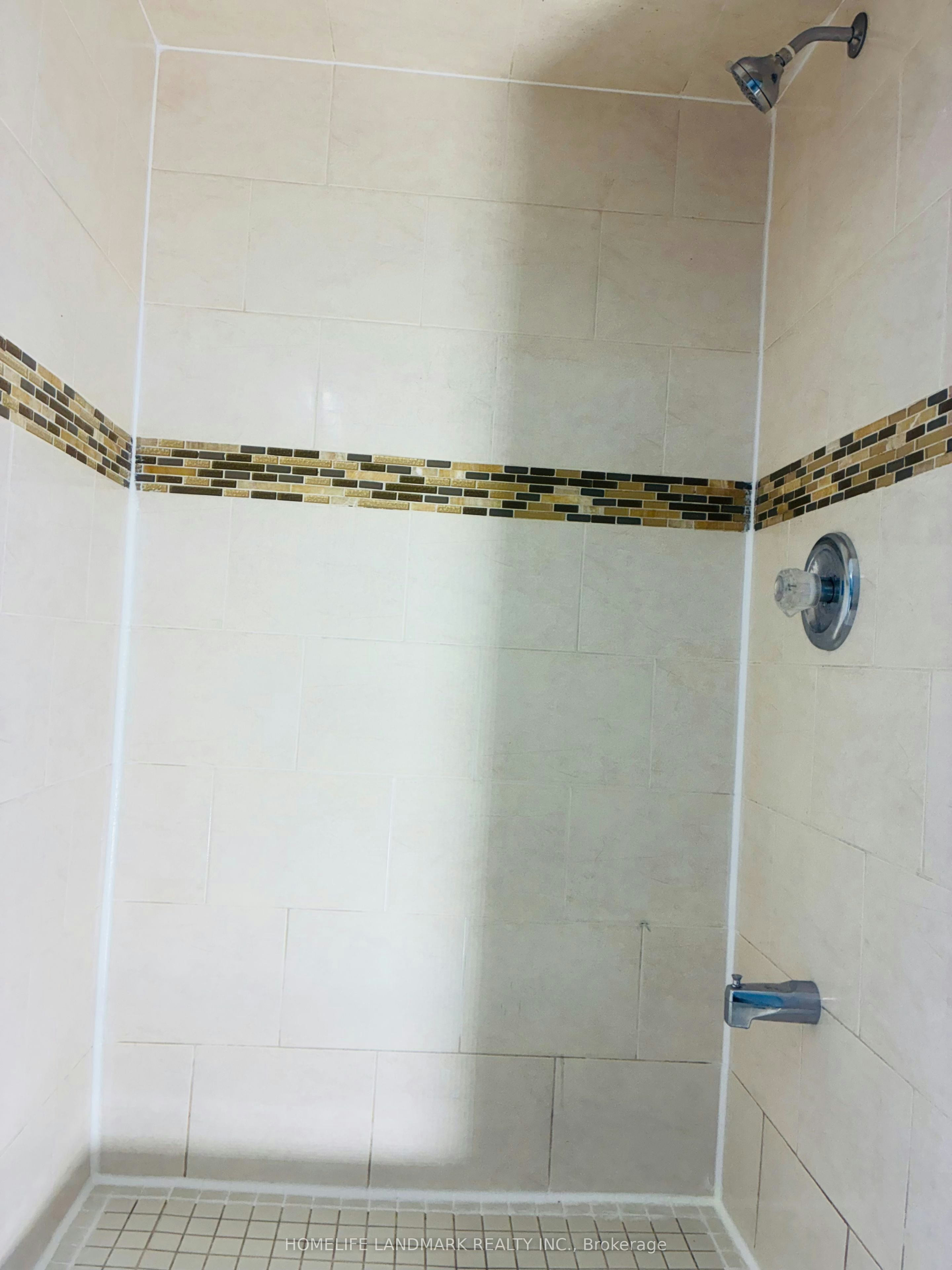 BSMT APT-3 Tinder Crescent, Toronto, ON, M4A 1L2 - 16