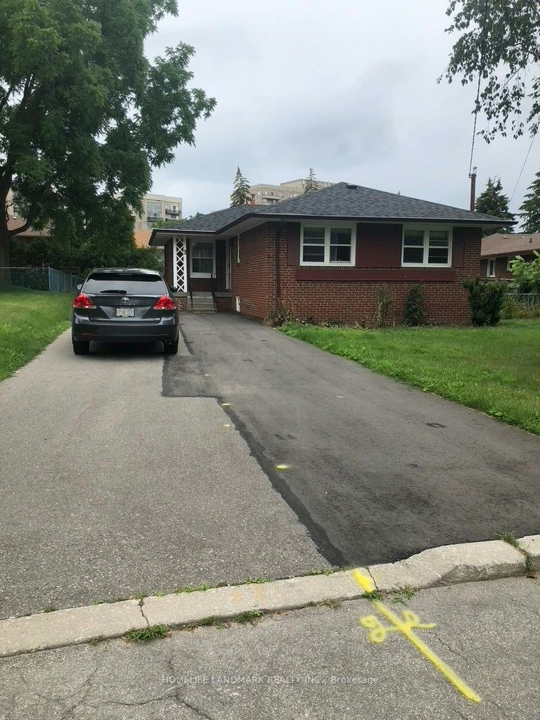BSMT APT-3 Tinder Crescent, Toronto, ON, M4A 1L2