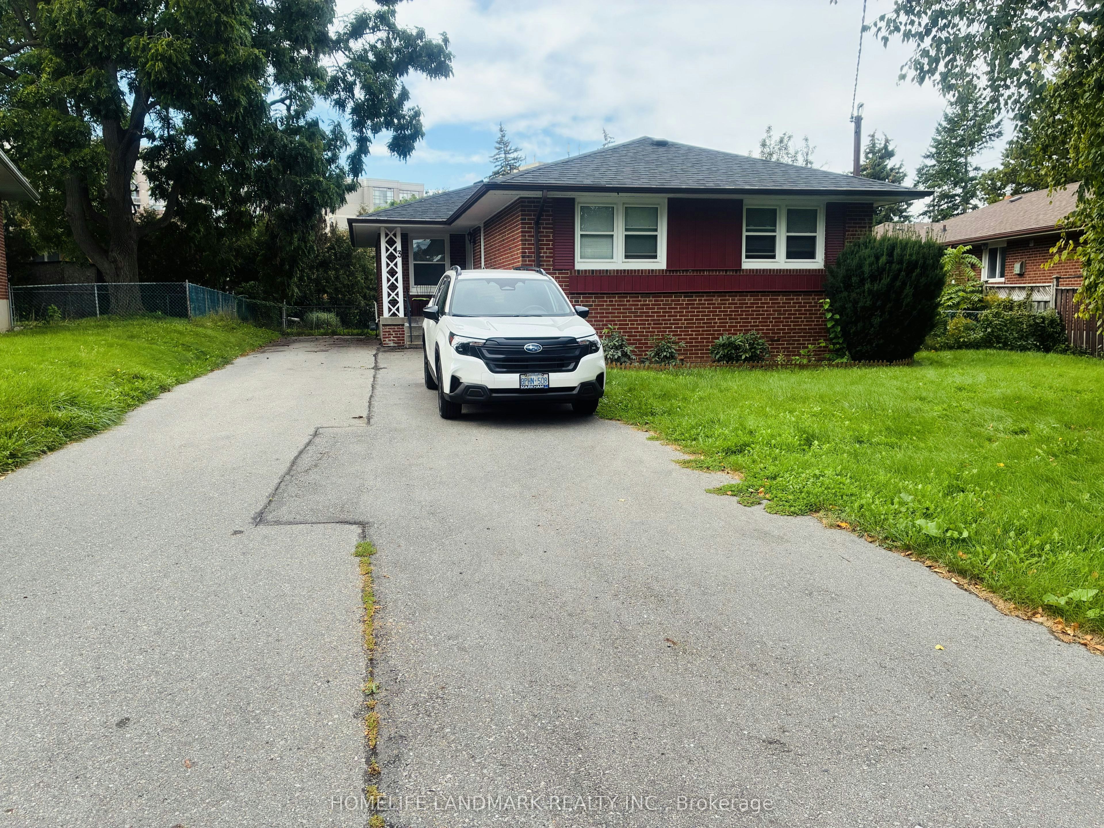 BSMT APT-3 Tinder Crescent, Toronto, ON, M4A 1L2