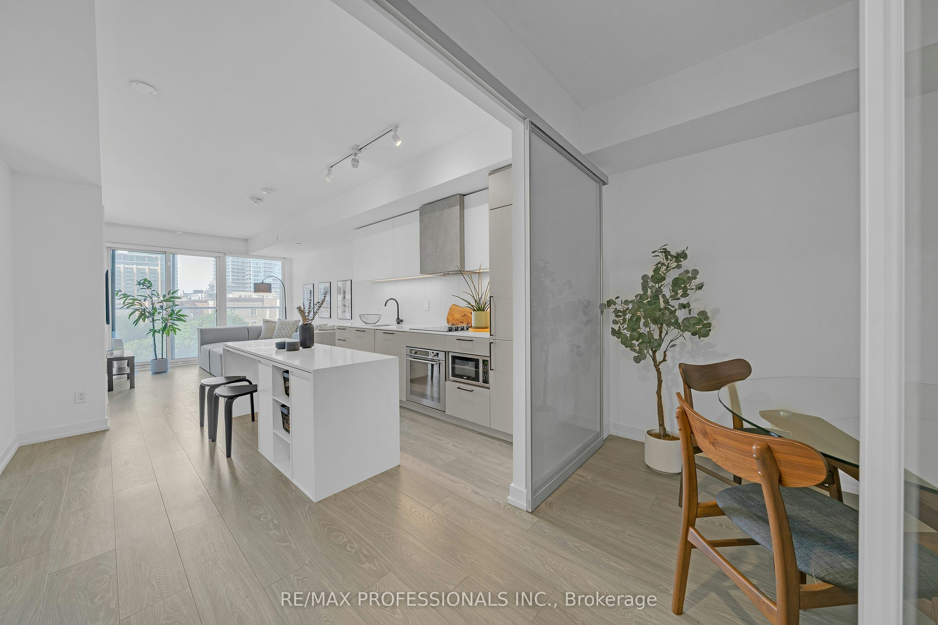 311-19 Western Battery Road, Toronto, ON, M6K 3S4 - 30