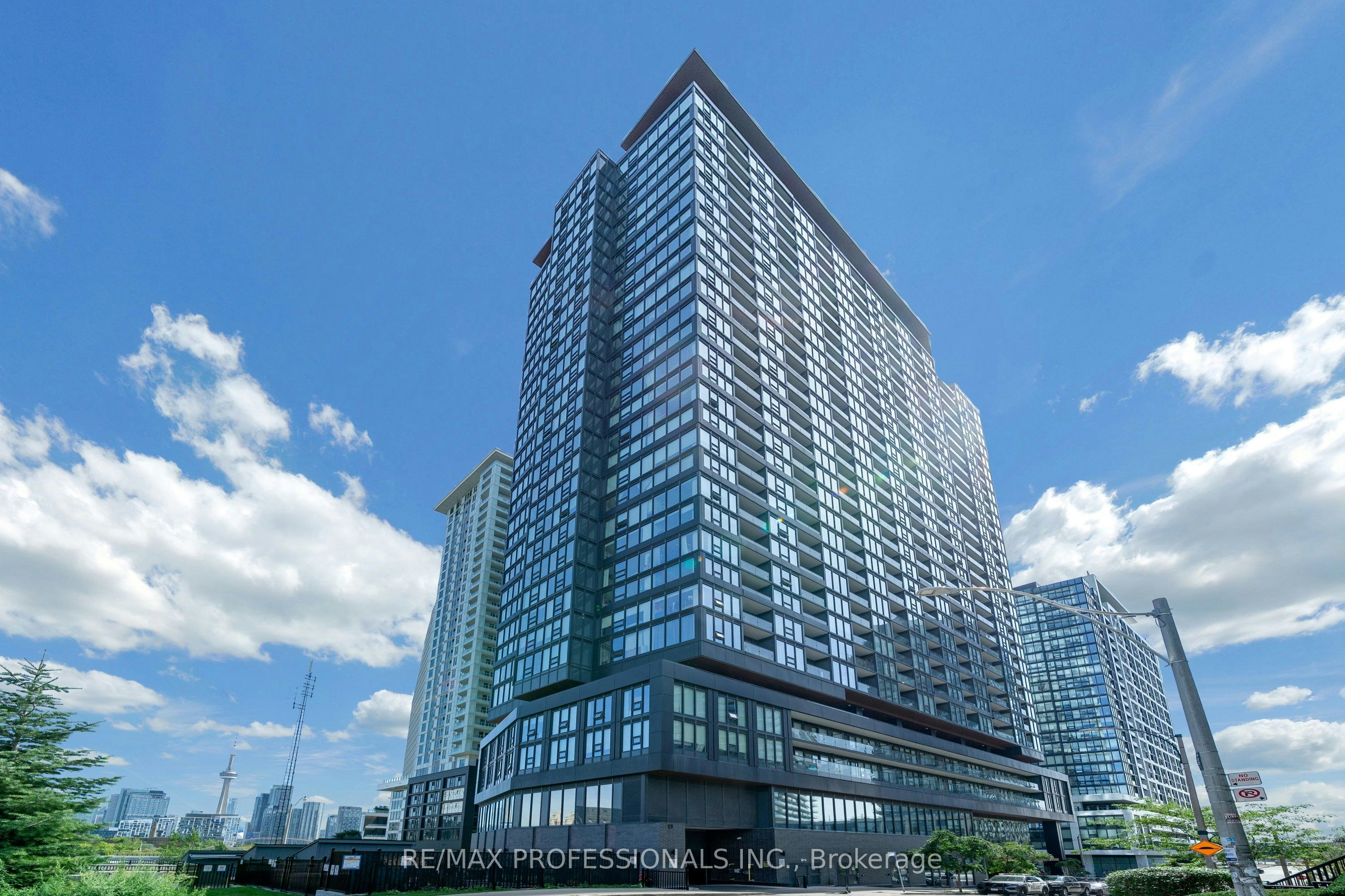 311-19 Western Battery Road, Toronto, ON, M6K 3S4 - 40